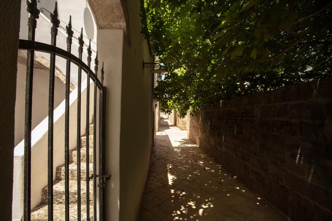 Don Alfonso Dimora D'Epoca Bed & Breakfast Racale Bagian luar foto