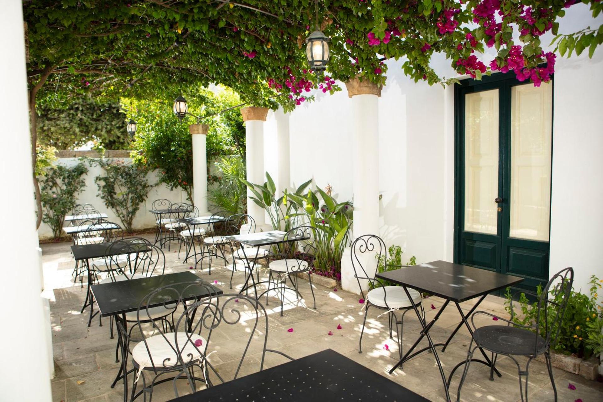 Don Alfonso Dimora D'Epoca Bed & Breakfast Racale Bagian luar foto