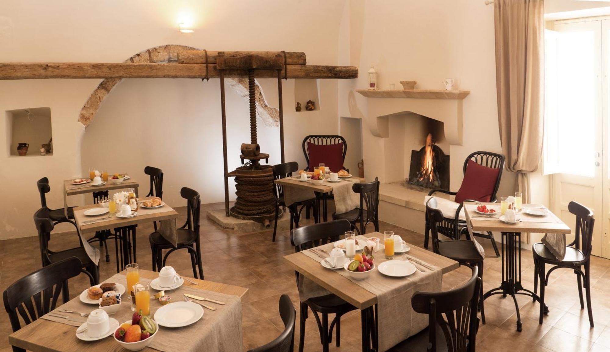 Don Alfonso Dimora D'Epoca Bed & Breakfast Racale Bagian luar foto