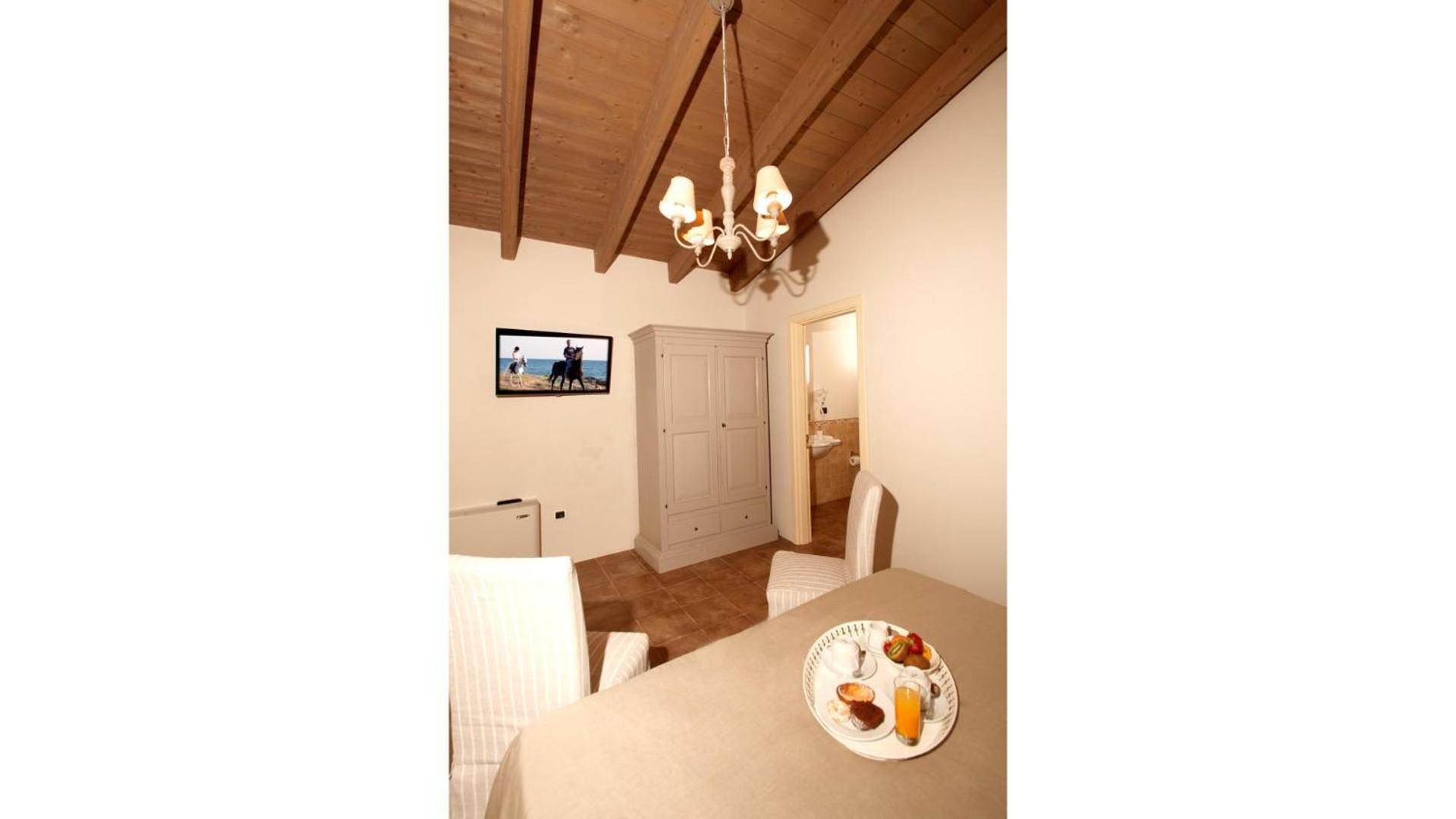 Don Alfonso Dimora D'Epoca Bed & Breakfast Racale Bagian luar foto